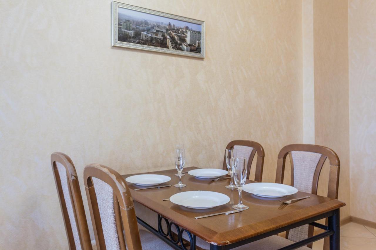 Apartment In Complex Korona On Knyazhyi Zaton 21 Kijev Kültér fotó